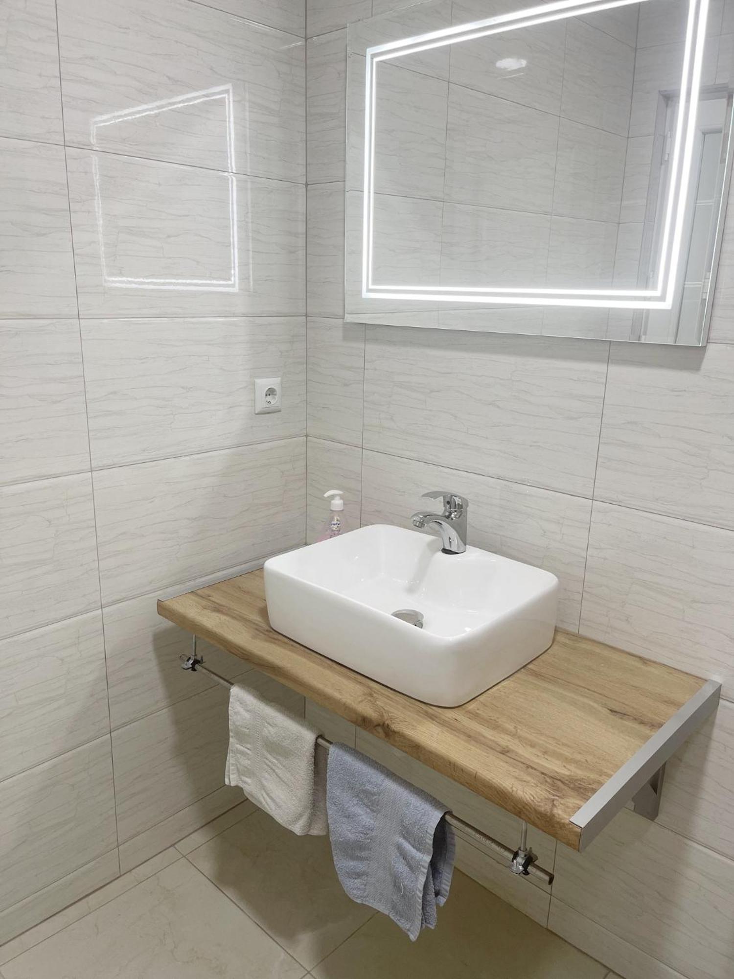 Infinity Plaza Hotel Gjakova Ngoại thất bức ảnh