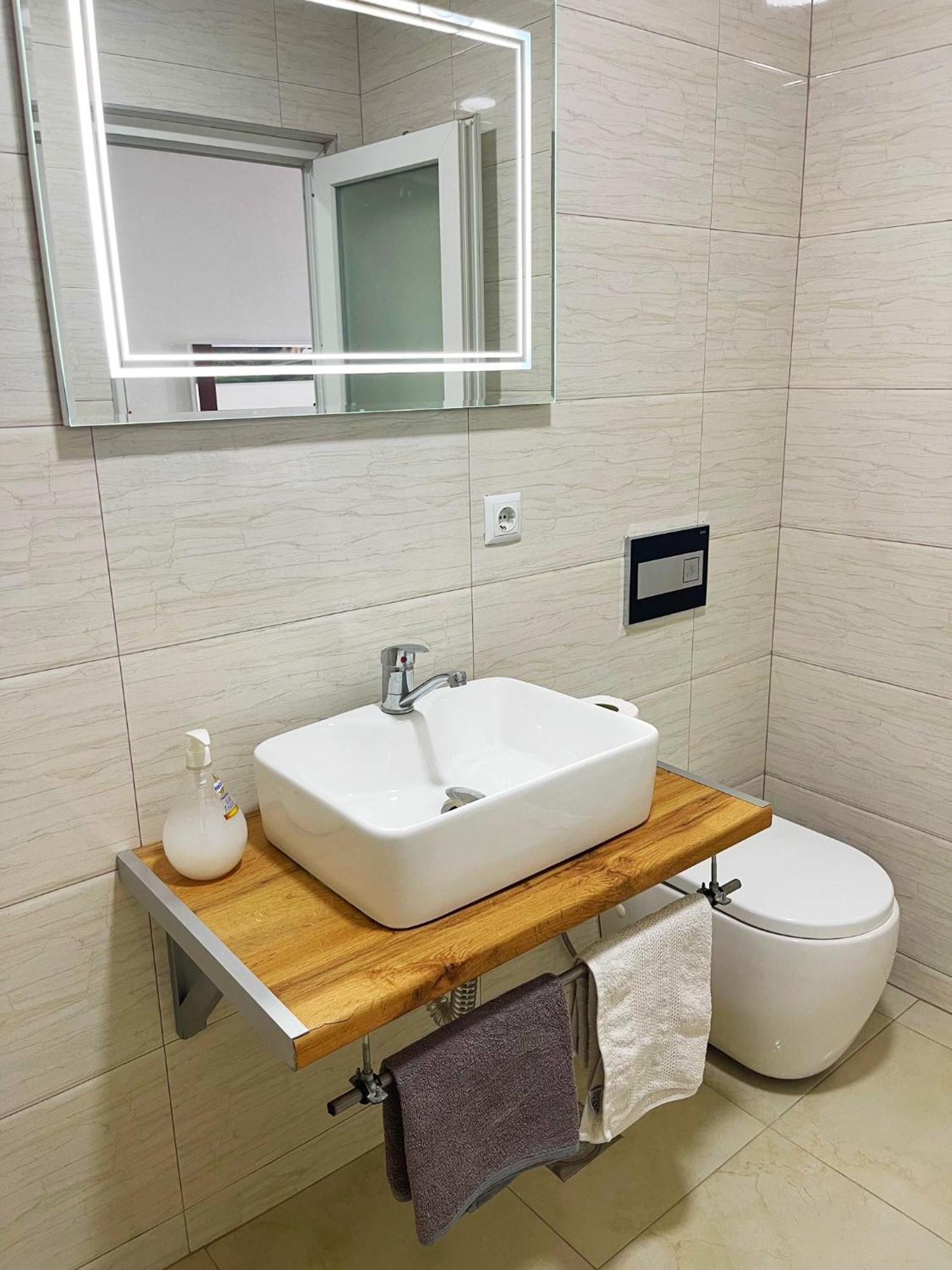 Infinity Plaza Hotel Gjakova Ngoại thất bức ảnh